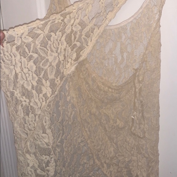 Cream Twist Back Lace Tank Top - Picture 6 of 7